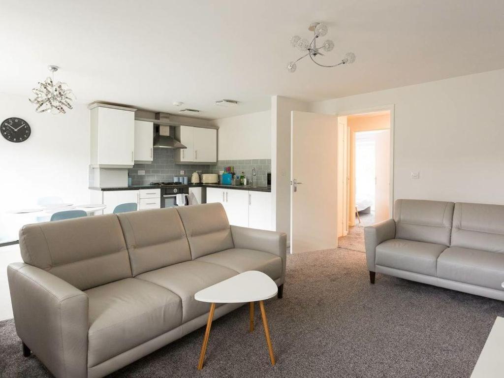 The Beeches 3 - Serviced Apartment Sheffield Bagian luar foto